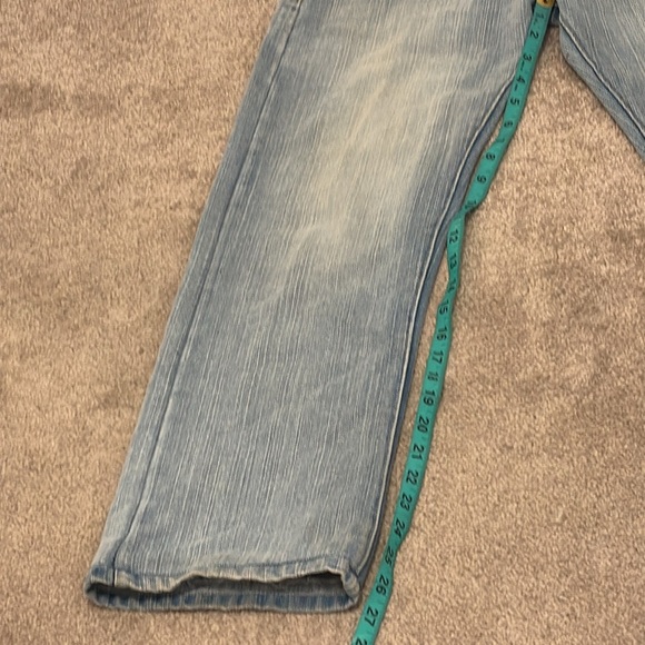 Men's light wash Blue Jeans - Picture 13 of 16